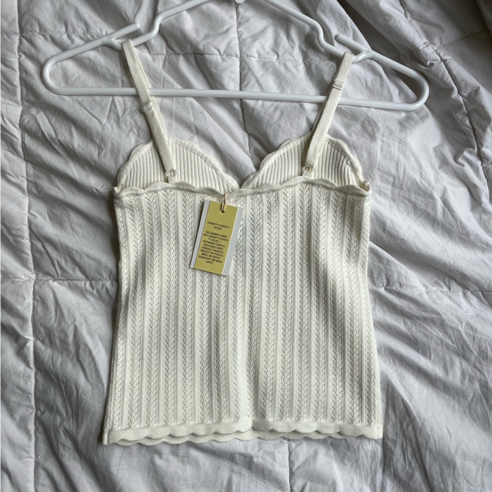 ARITZIA WILFRED SOLOIST TOP IN LIGHT BIRCH - Picture 2 of 6